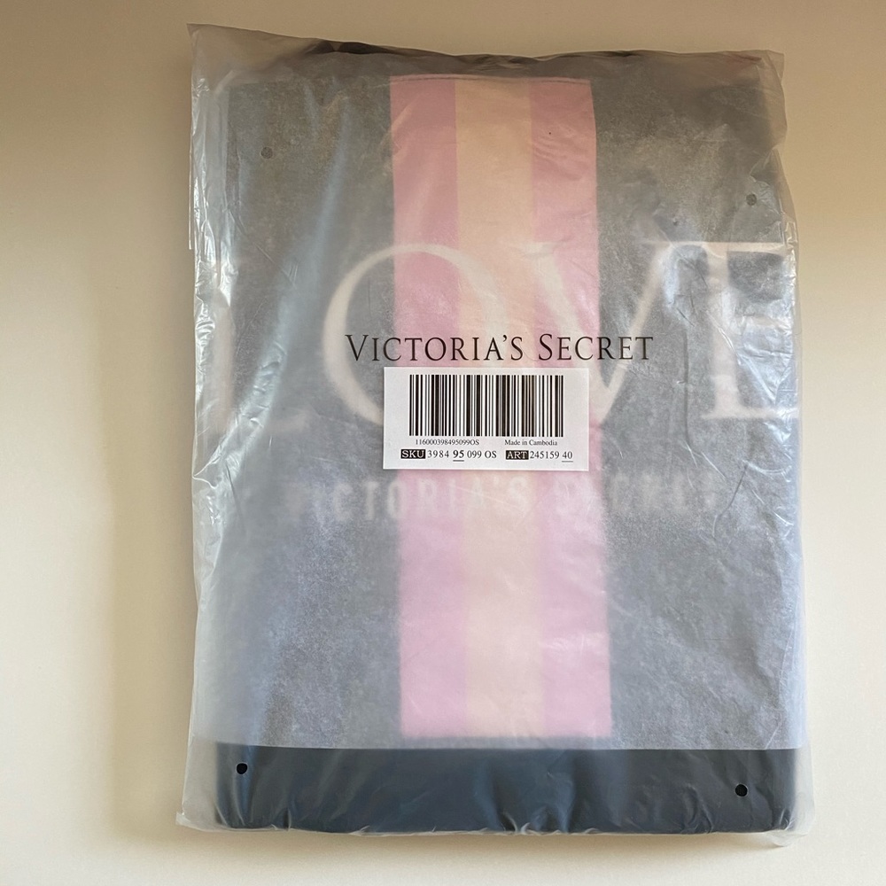 Victoria Secret weekend bag